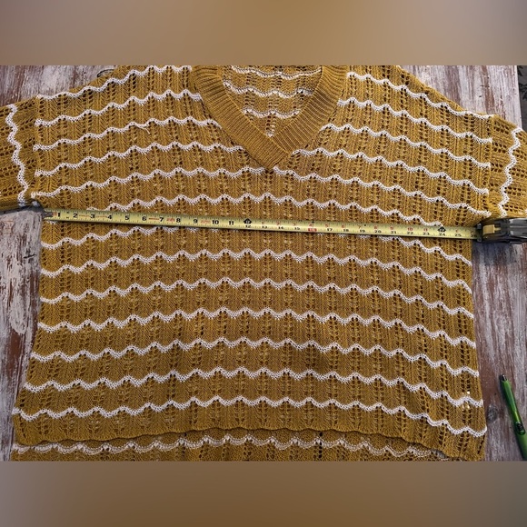 Entro Summer Sweater - Size Large - $24 - Picture 7 of 10